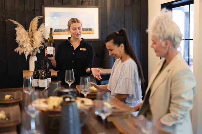Gibbston Valley Wines - Wine & Cheese Experience - A private Queenstown wine and cheese lesson that stays focused