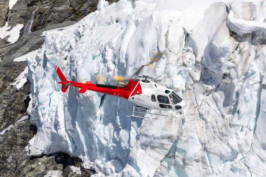 Glacier Explorer & Earnslaw Burn Helicopter Flight - Key moments you should prioritize on this route