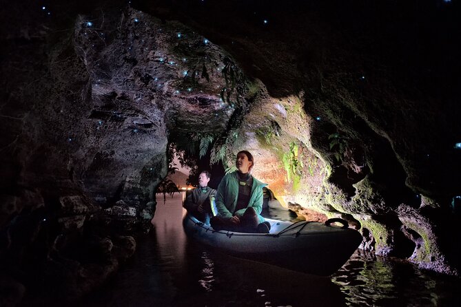 Glow Worm Kayak Tour - Getting there: pickup, shuttle, and a safety-first start