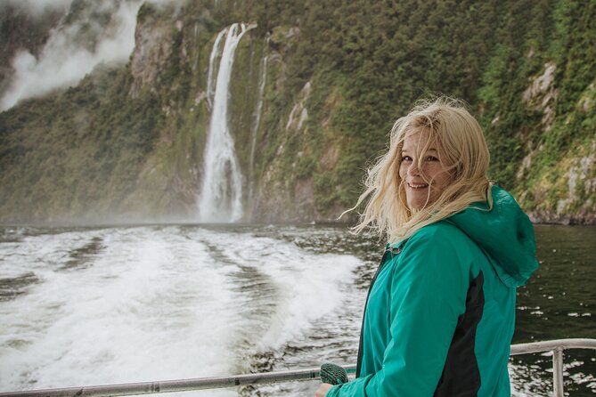 Guided Private Milford Sound Day Tour from Te Anau(Cruise Included) - Stop 3: Lake Te Anau, a short shoreline pause
