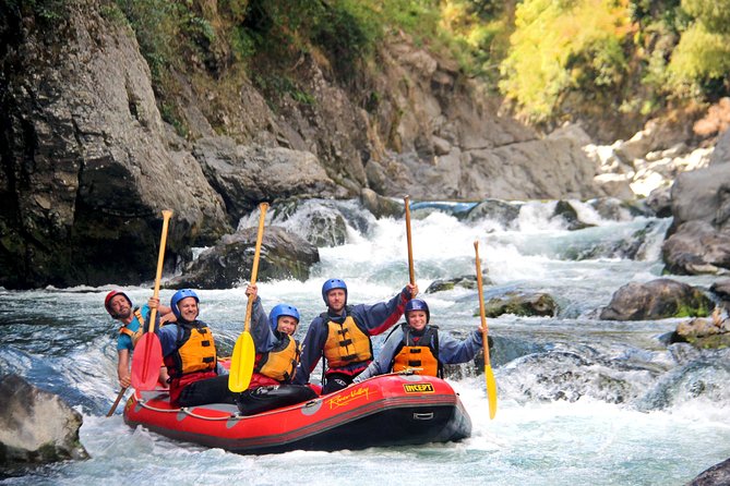 Half Day, Grade 5, White Water Rafting on the Rangitikei River - The warm-up rapids: how Grade 1 to 3 teaches you the rhythm