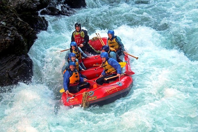 Half Day, Grade 5, White Water Rafting on the Rangitikei River - Getting started at River Valley Lodge and getting kitted up right