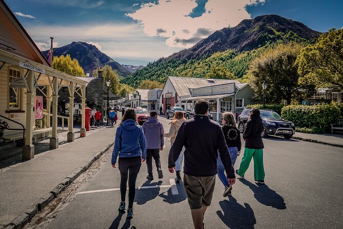 Half Day in Middle Earth - Lord of the Rings Tour - Lake Wakatipu viewpoint, your final sweep under the Remarkables