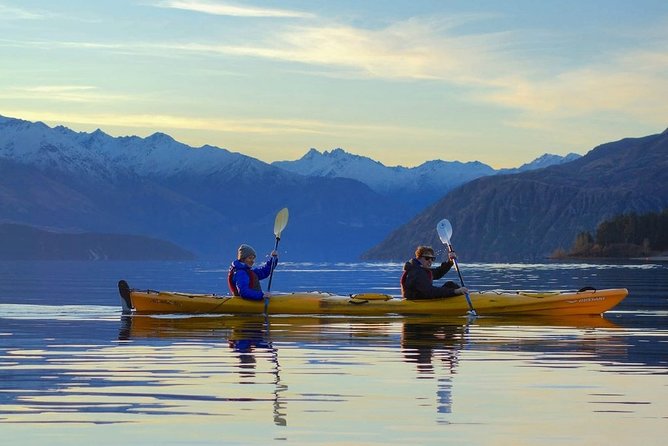Half-Day Kayak Experience on the Mighty Clutha River from Wanaka - Transfers, snacks, and what to bring for a wet river morning