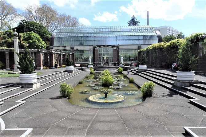 Half-Day: Small Group Auckland Scenic Tour - 4 HOURS - Kohimarama and the Bishop Selwyn stone cottage stop