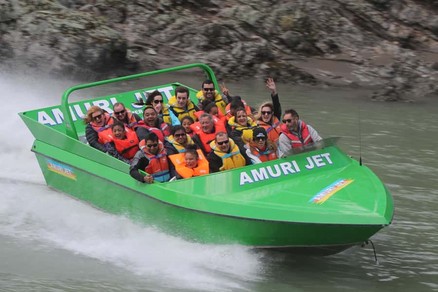 Hanmer Springs: River Jet Boat Ride - What happens before you go: safety briefing, life jackets, then you’re off