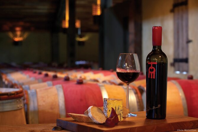 Hawke's Bay Historic Wineries Tour - Featuring NZ oldest Winery - Bluff Hill Lookout for the Napier and port payoff