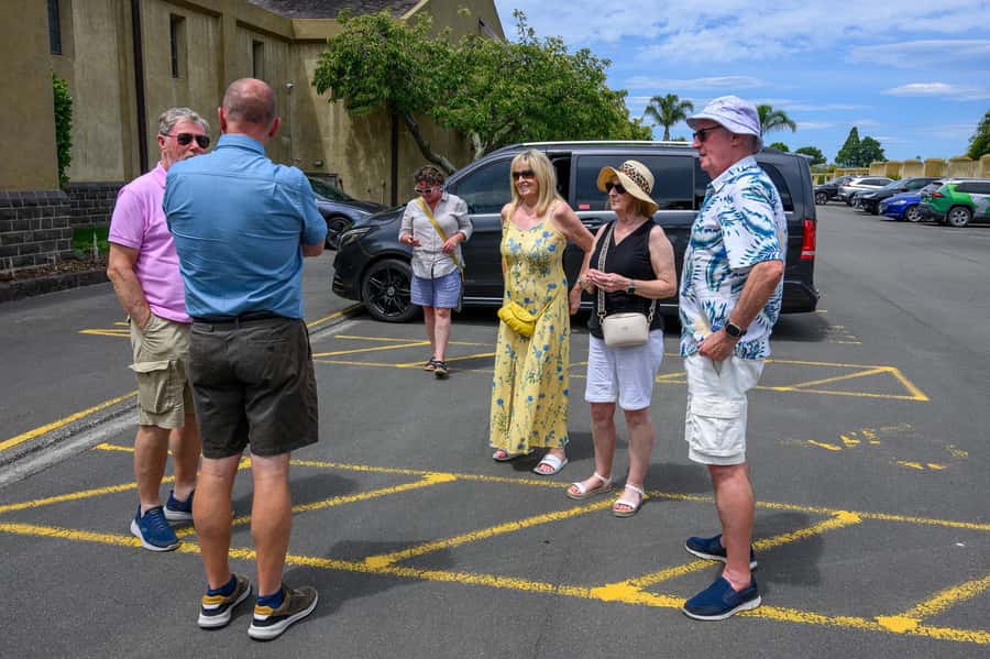 Hawkes Bay: Half-Day Wine Tour with Tastings and Cheeseboard - How the Tastings Work: 45 Minutes That Help You Compare