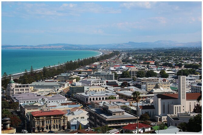 Hawkes Bay - Scenic, luncheon, wine Tour - Lunch time in Hastings: plan for your own cafe stop