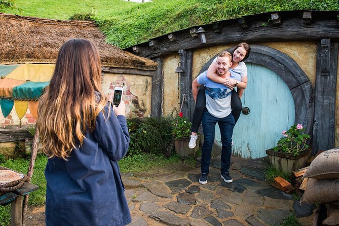Hobbiton Movie Set day tour From Auckland - Price and what you’re really buying for $204.79