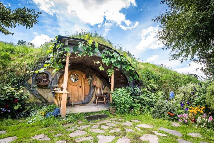 Hobbiton Movie Set & Rotorua Premium Day Tour from Auckland - Key things that make this day tour worth your time