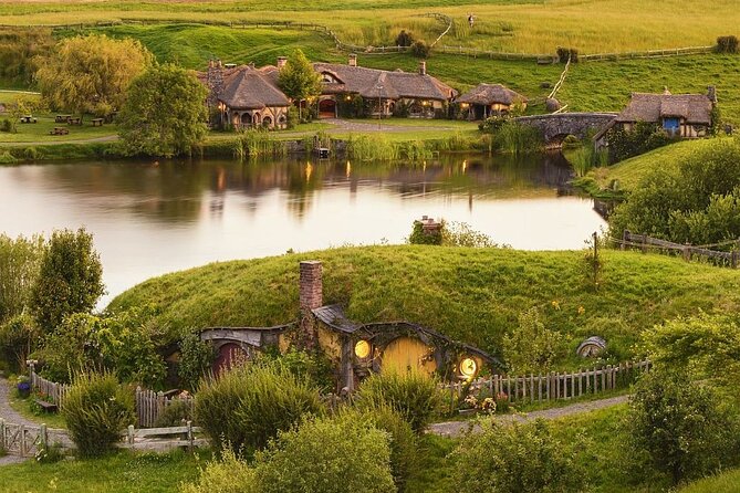 Hobbiton Movie Set Shore Excursion from Tauranga (6 Hours) - Green Dragon Pub: the included ale moment