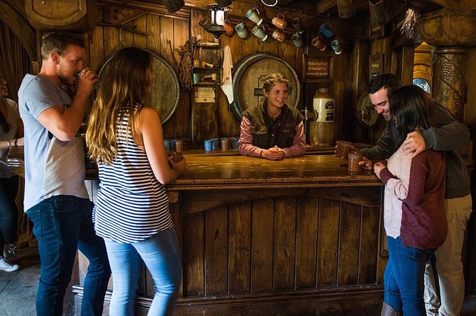 Hobbiton Movie Set Small Group Tour from Auckland - Small-group transport vs. bigger on-site groups: the reality check