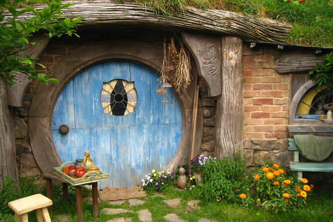 Hobbiton Movie Set Small Tour from Auckland - Beyond the Door: Stepping Inside (Check Your Date)