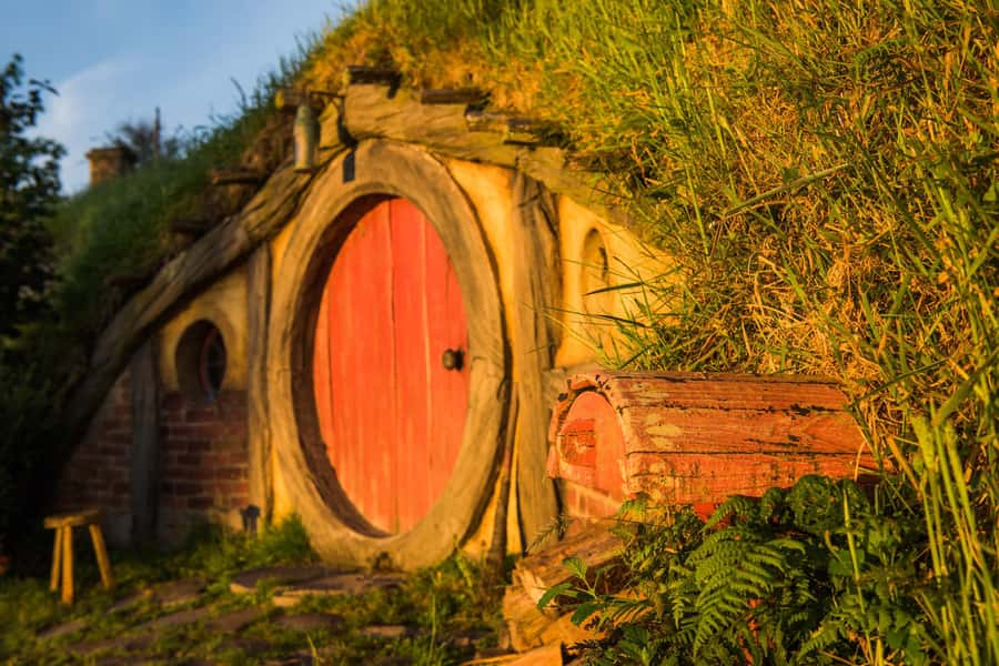 Hobbiton Movie Set & Te Puia Geothermal Valley Private Tour - Skip-the-ticket-line and photo stops: small features that add up