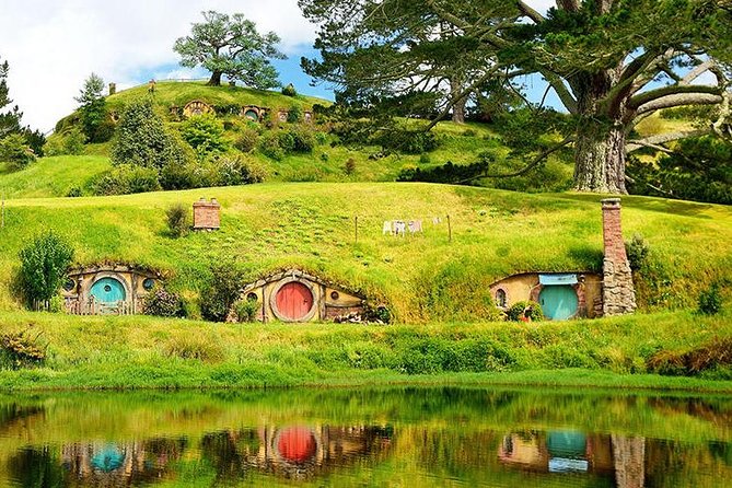 Hobbiton Movie Set Tour from Auckland - How This Auckland Day Trip Really Works