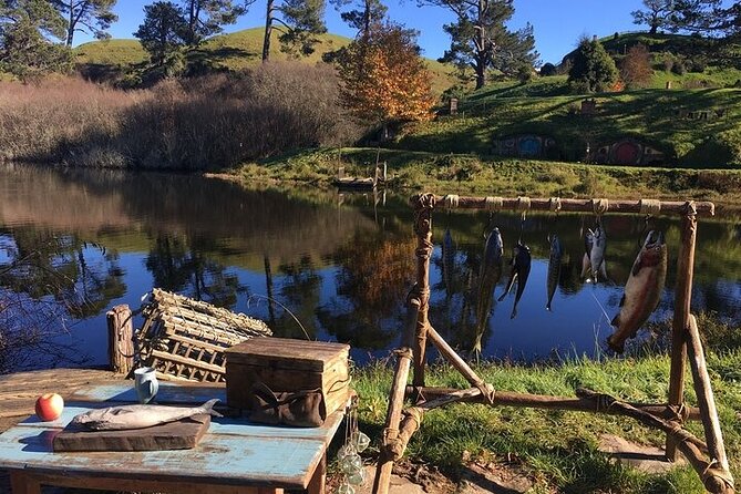 Hobbiton Movie Set & Waitomo Glow Worm Caves Private Tour - What the $614.37 price buys you, and why it can feel worth it