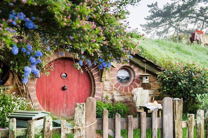 Hobbiton™ Movie Set Walking Tour from Shires Rest - The Hobbiton walk itself: Hobbit Holes, the Mill, and the Green Dragon stop