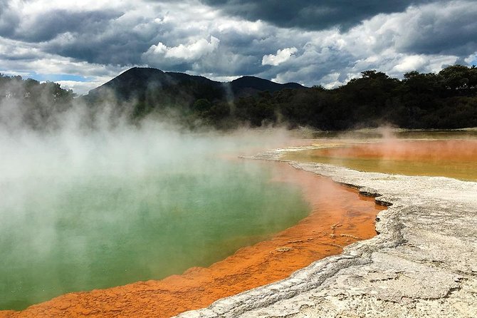 Hobbiton & Rotorua including Wai-O-Tapu - Small Group Tour from Auckland - Who should book this Hobbiton and Rotorua small-group tour