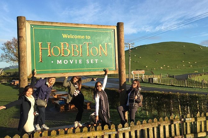 Hobbiton & Rotorua Small Group Tour including Te Puia from Auckland - The early start, the Waikato drive, and why it matters