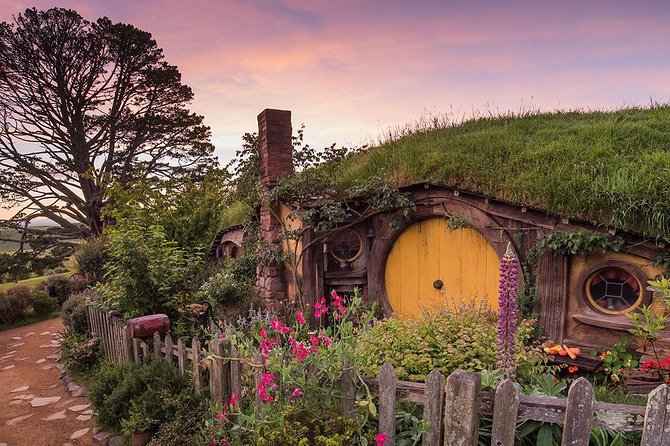 Hobbiton & Waitomo Caves Small-Group Tour W Lunch from Auckland - Key Things to Know Before You Go