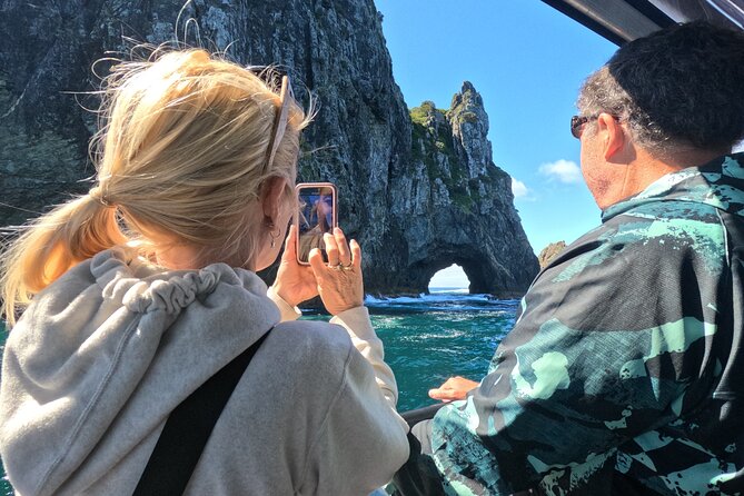 Hole in the Rock Cruise & Island Stopover (Half Day) - Why the Guide Style Makes This Feel Like More Than a Photo Stop