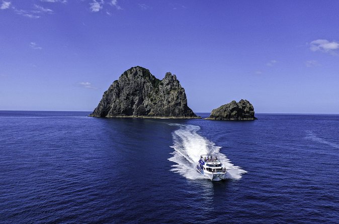 Hole in the Rock Scenic Cruise including Dolphins and Island stop - Urupukapuka Island at Otehei Bay: the 90 minutes that change the whole feel