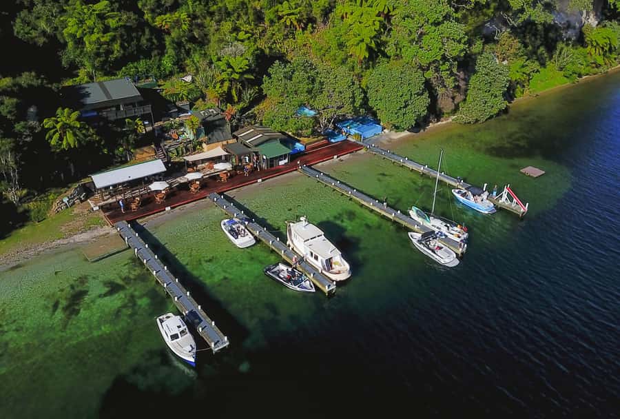 Hot Pools Kayak & Evening Barbecue - Who should book this kayak, hot pools, and evening barbecue
