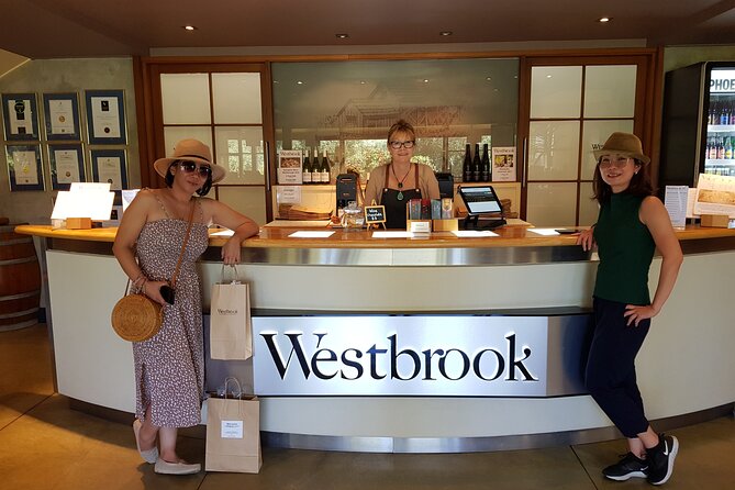 Kumeu Wine Region Shuttle from Auckland - The guide, group size, and the real feel of the day