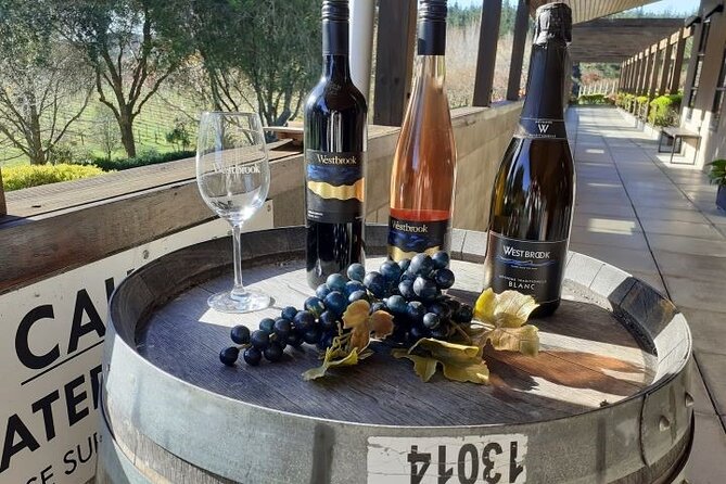 Kumeu Winery Boutique Tour with Gourmet Lunch from Auckland - Auckland Kumeu Wine Country in 4 Hours, With a Real Schedule
