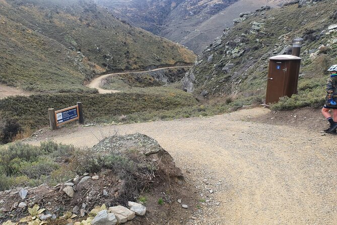 Lake Dunstan Cycleway with E-Bike hire and Shuttle service - Picking an e-bike versus a standard bike (and getting the right effort)