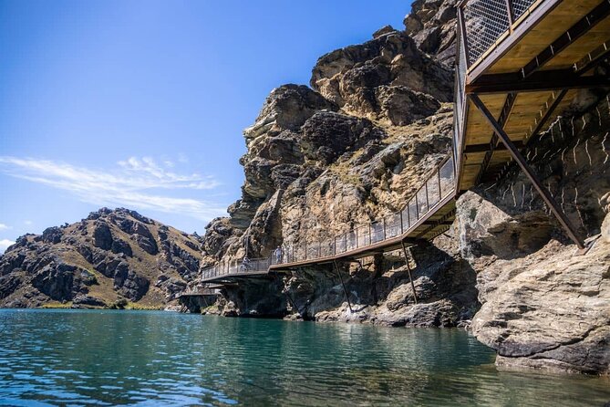 Lake Dunstan Discovery Day Tour by eBike with Shuttle - Kawarau River and Lake Dunstan: where the ride turns scenic fast