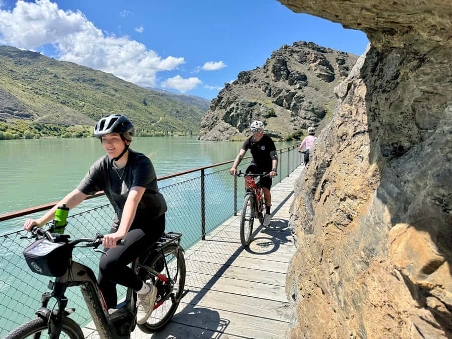 Lake Dunstan Trail eBike Adventure (inc Shuttle) - Lake Dunstan Trail eBike day, the Central Otago way