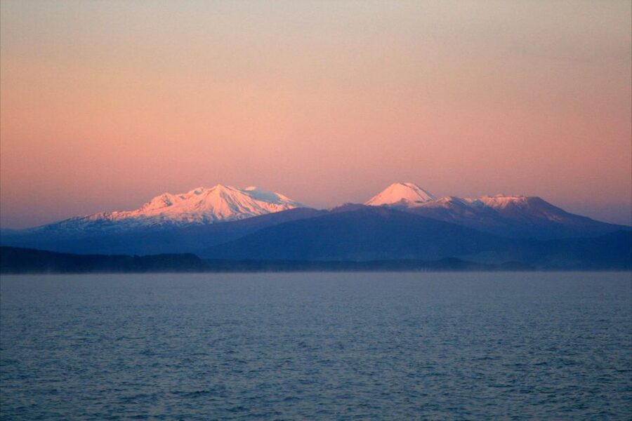 Lake Taupo: 1.5-Hour Maori Rock Carvings 5:00 PM Cruise - On-board comfort: life jackets, hot drinks, and the full bar