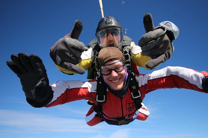 Lake Taupo 12,000-Foot Tandem Skydiving - The meet-up at Wharewaka and how the day flows (without chaos)