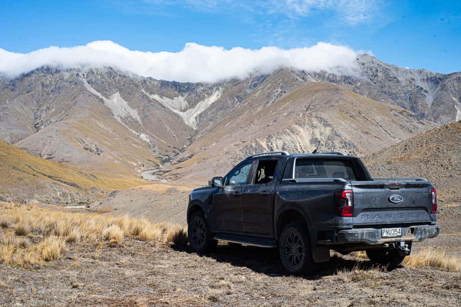 Lake Tekapo Guided 4WD Tours (Small Group, Carbon Positive) - Boundary Creek Hut stories: how the guide connects the dots