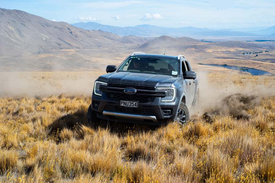 Lake Tekapo Guided 4WD Tours (Small Group, Carbon Positive) - Wildlife, photos, and what to bring for a better ride