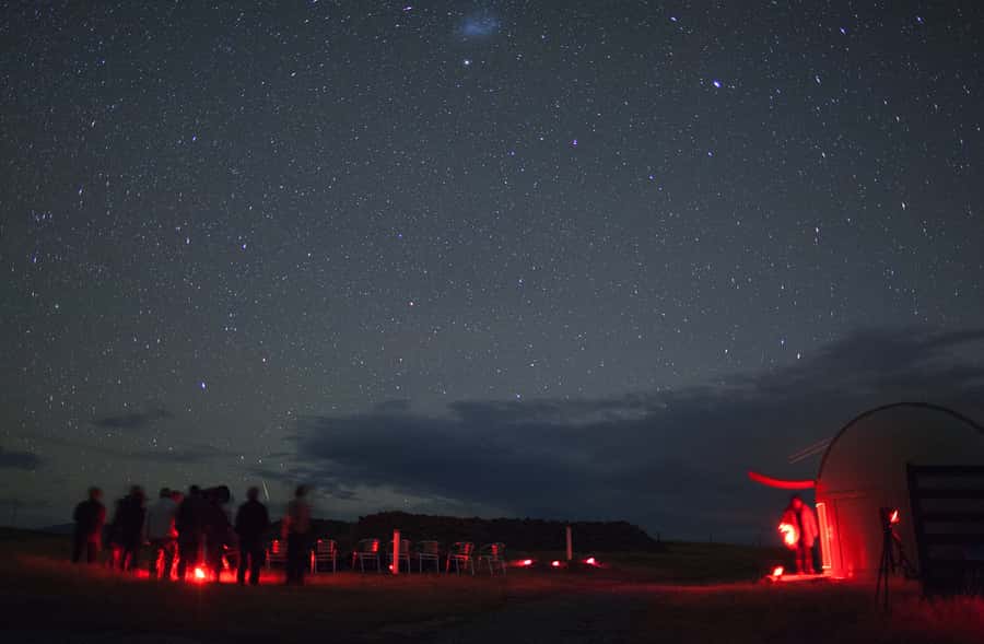 Lake Tekapo: Stargazing Experience at Cowan's Observatory - Weather reality in Tekapo (and how you stay covered)