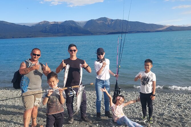 Lake Tekapo Ultimate Stargazing Experience - Snacks, warm drinks, and making cold nights tolerable