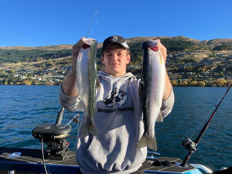 Lake Wakatipu: 3 Hour Fishing Adventure by Boat - Electric trolling and expert help, the winning combo on Lake Wakatipu