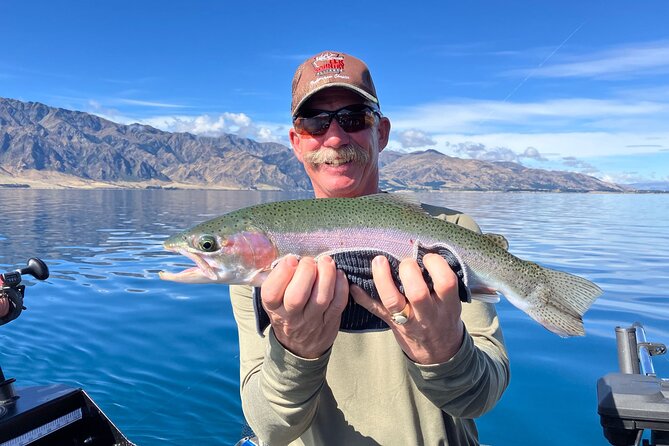 Lake Wānaka: 3 hour Fishing Adventure by Boat - Downriggers, trout and salmon, and why the technique matters