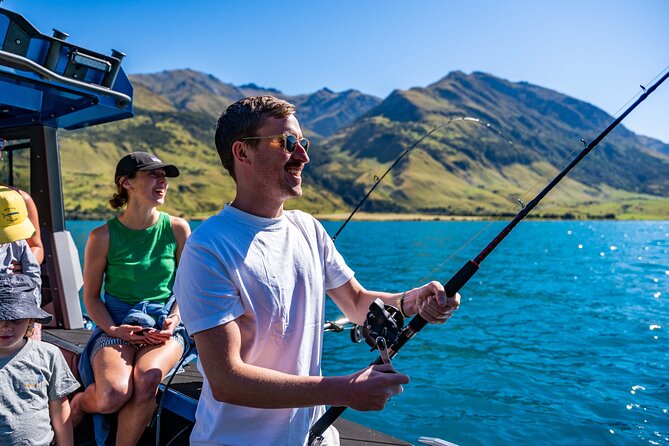Lake Wānaka: 3 hour Fishing Adventure by Boat - Catching, keeping, and getting dinner-ready fast