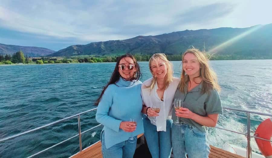 Lake Wanaka Happy Hour Cruise - Key highlights worth showing up for