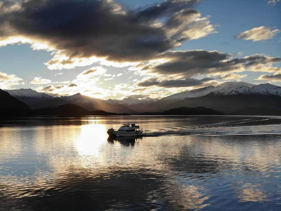 Lake Wanaka Happy Hour Cruise - Practical tips so your hour goes smoothly