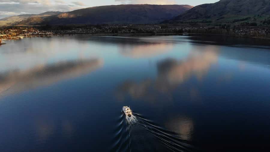 Lake Wanaka Happy Hour Cruise - Getting aboard: where the Dual Image leaves from the Wanaka lakefront