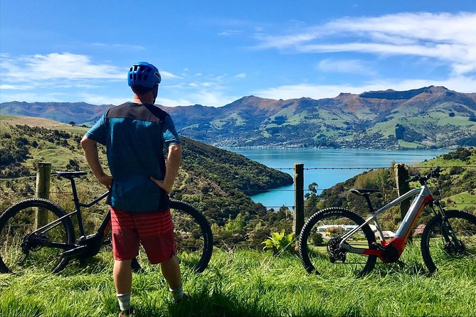 Lava Loop- Guided electric mountain bike tour in Akaroa - Why the route is guided: value beyond the bikes