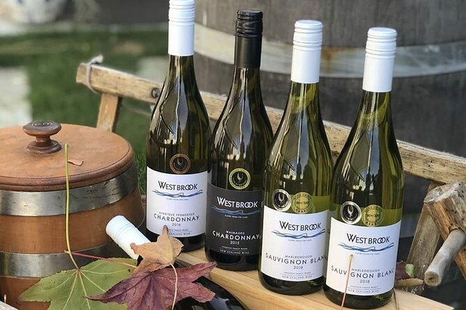 Luxury Private Auckland Wine & Beach Tour with Lunch - Lunch in the vines: the shared platter pairing you will remember