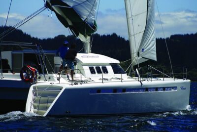 Luxury Sailing – Māori Rock Carvings – Taupo Sailing Adventures