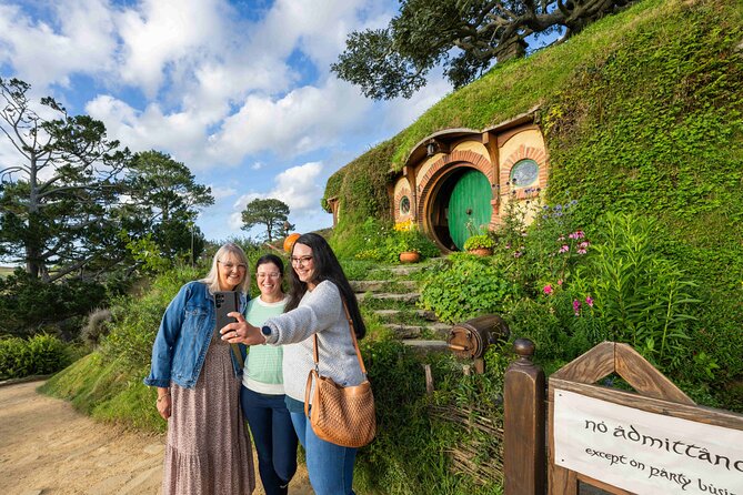 Magical Hobbiton: Small-Group Guided Tour from Auckland - Price and value: is $194 worth it?