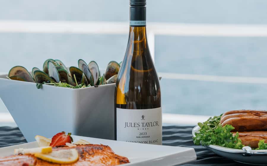 Marlborough: Full-Day Wine and Seafood Tour with Cruise - Blenheim Pickup and the Morning Rhythm at Two Wineries